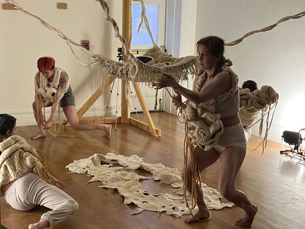 textile-talk-archeology-of-the-body-artwork-by-r-mertens.jpg