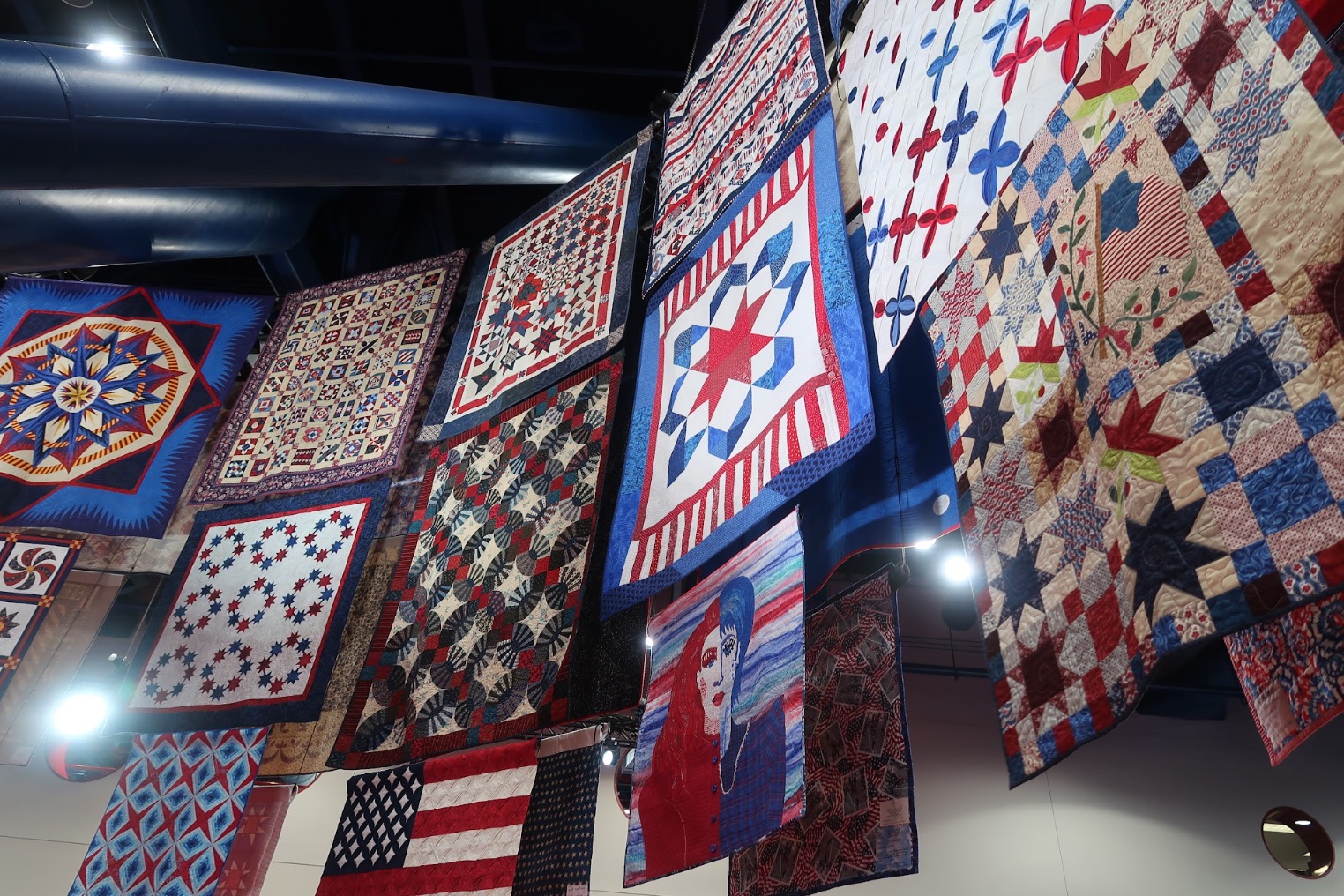 50-years-of-great-quilts-exhibit-5.jpg